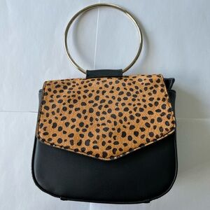 NWOT The Sis Kiss leopard hand bag w/ cross body strap